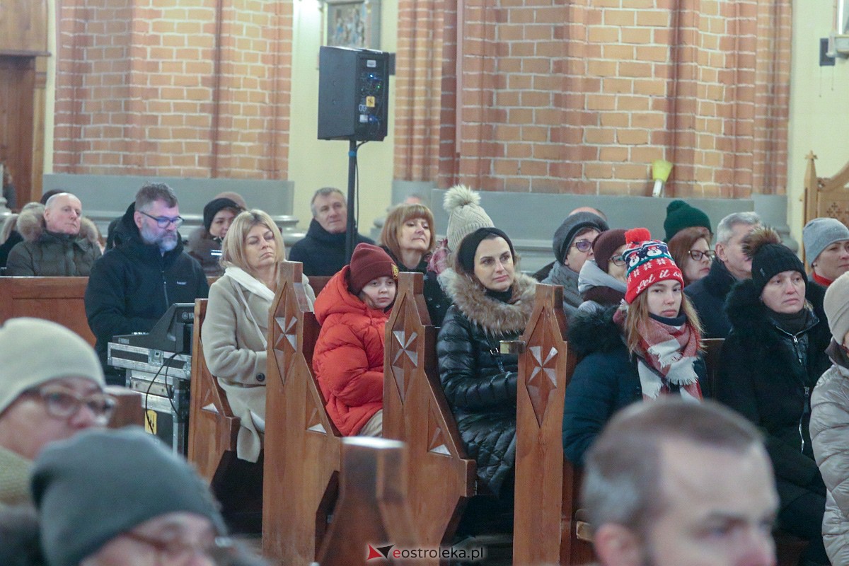 Koncert kolęd w Rzekuniu [18.12.2022] - zdjęcie #4 - eOstroleka.pl