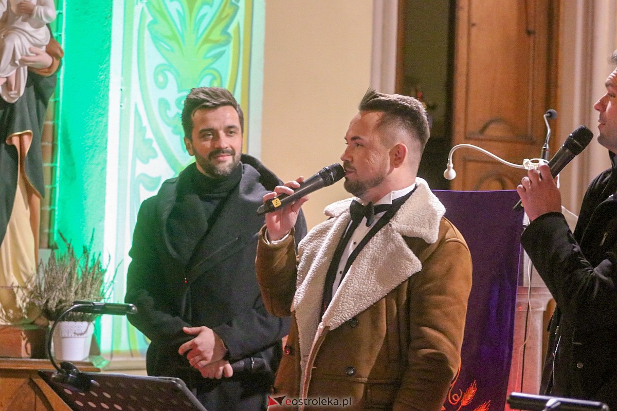 Koncert kolęd w Rzekuniu [18.12.2022] - zdjęcie #3 - eOstroleka.pl