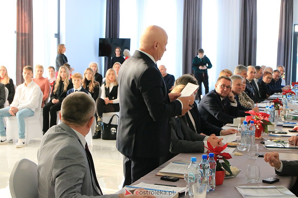 LVI sesja Rady Powiatu w Ostrołęce [19.12.2022] - zdjęcie #6 - eOstroleka.pl