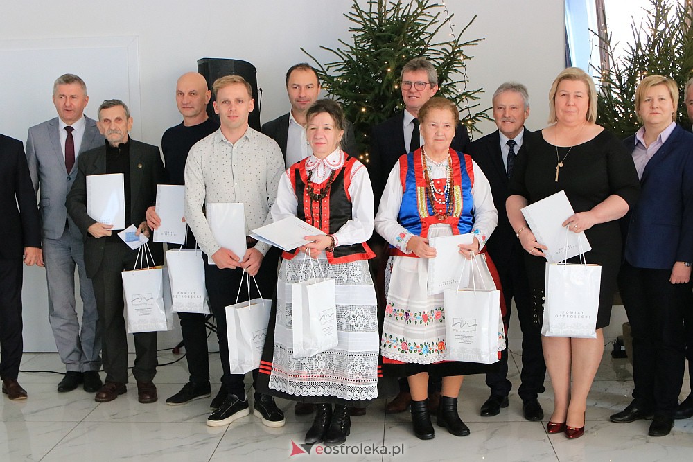 LVI sesja Rady Powiatu w Ostrołęce [19.12.2022] - zdjęcie #30 - eOstroleka.pl