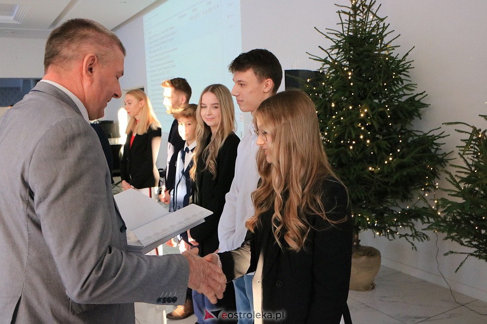 LVI sesja Rady Powiatu w Ostrołęce [19.12.2022] - zdjęcie #40 - eOstroleka.pl
