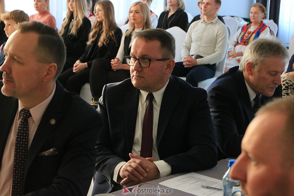 LVI sesja Rady Powiatu w Ostrołęce [19.12.2022] - zdjęcie #18 - eOstroleka.pl