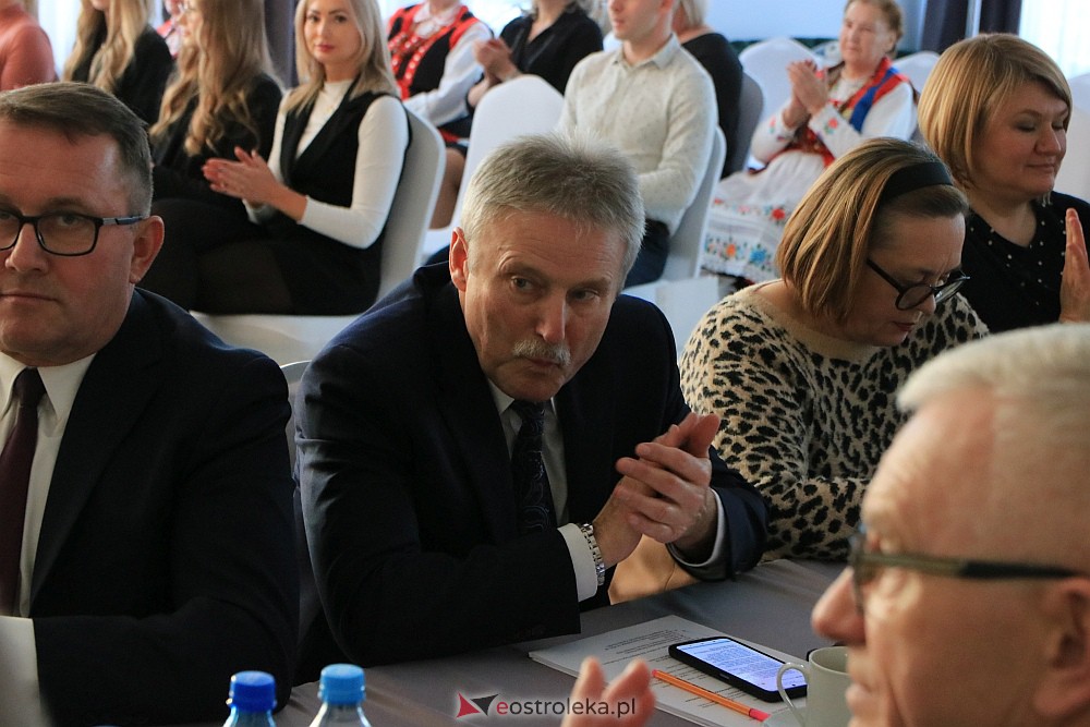 LVI sesja Rady Powiatu w Ostrołęce [19.12.2022] - zdjęcie #17 - eOstroleka.pl