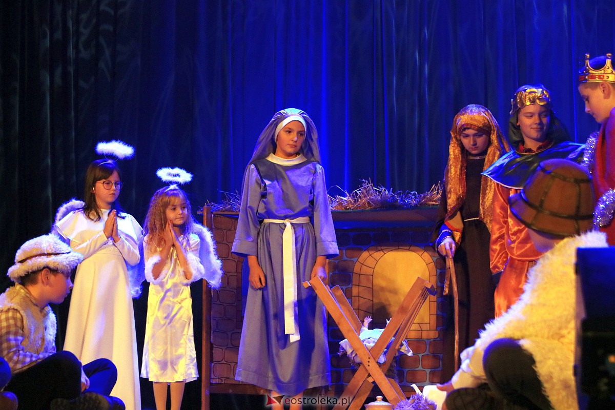 Spotkanie opłatkowe w TPD [19.12.2022] - zdjęcie #48 - eOstroleka.pl