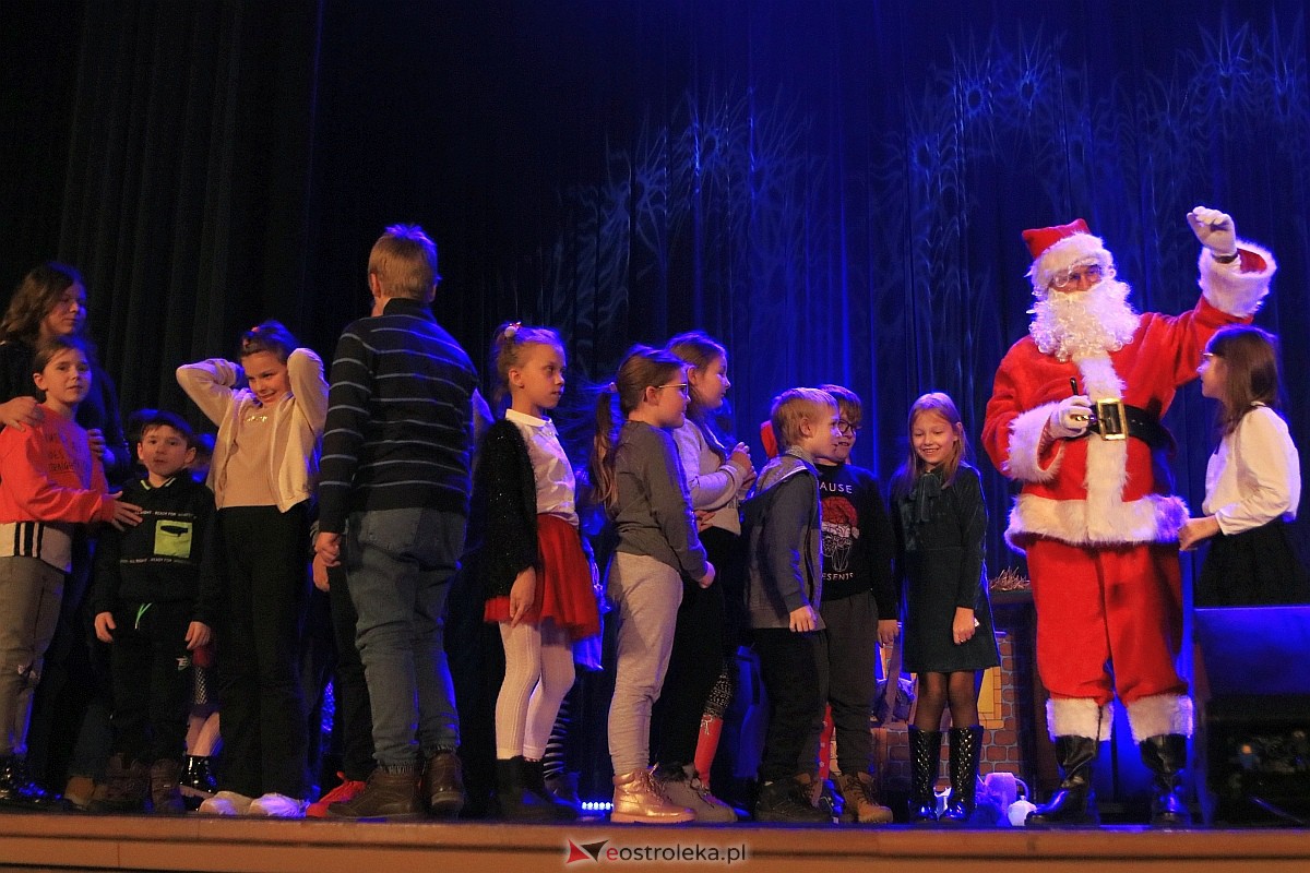 Spotkanie opłatkowe w TPD [19.12.2022] - zdjęcie #42 - eOstroleka.pl