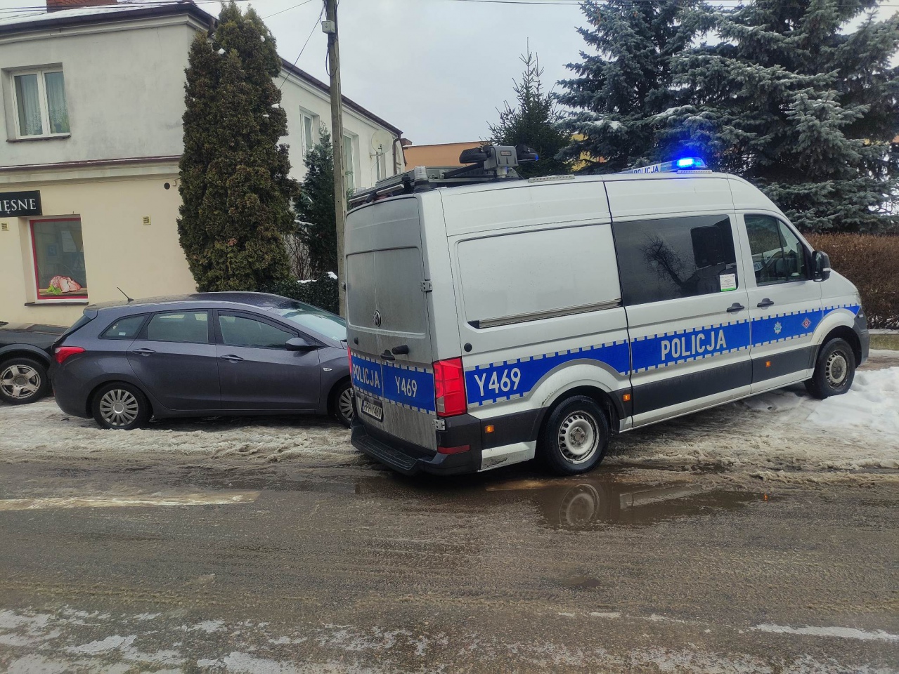 Kraksa czterech aut w centrum Ostrołęki [20.12.2022] - zdjęcie #3 - eOstroleka.pl
