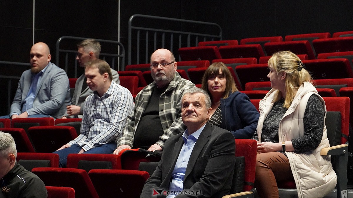Festiwal Filmowy NNW: Wręczenie Świadkom Historii Sygnetów Niepodległości i Drzwi do Wolności [20.12.2022] - zdjęcie #52 - eOstroleka.pl