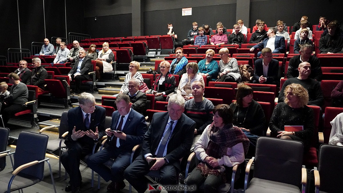 Festiwal Filmowy NNW: Wręczenie Świadkom Historii Sygnetów Niepodległości i Drzwi do Wolności [20.12.2022] - zdjęcie #49 - eOstroleka.pl