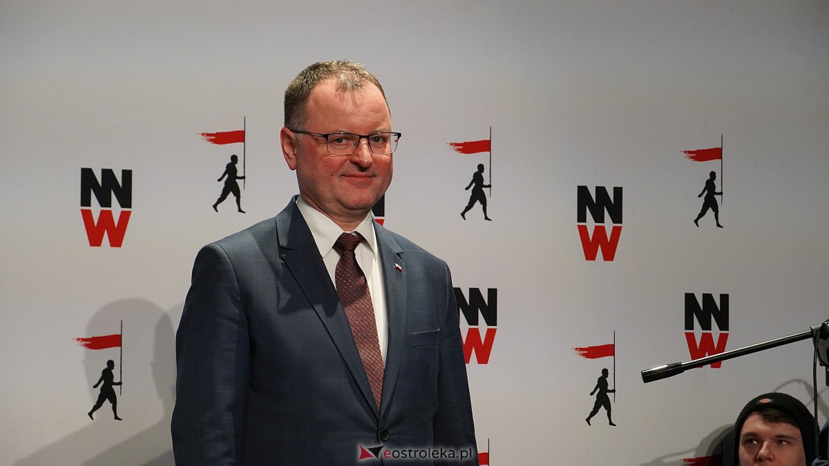 Festiwal Filmowy NNW: Wręczenie Świadkom Historii Sygnetów Niepodległości i Drzwi do Wolności [20.12.2022] - zdjęcie #13 - eOstroleka.pl