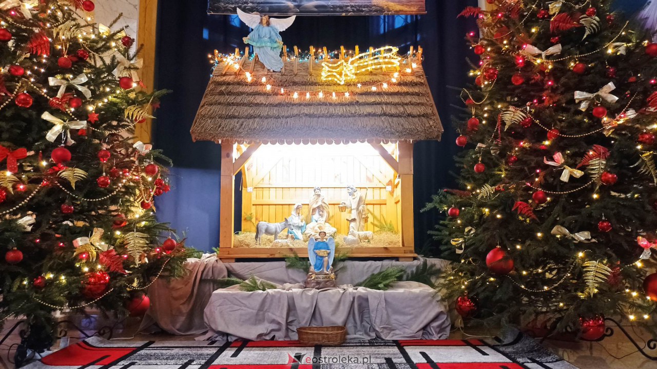 Bożonarodzeniowe szopki w ostrołęckich kościołach [25.12.2022] - zdjęcie #3 - eOstroleka.pl