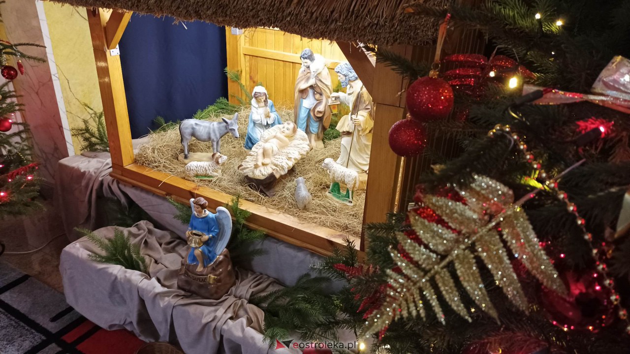 Bożonarodzeniowe szopki w ostrołęckich kościołach [25.12.2022] - zdjęcie #4 - eOstroleka.pl