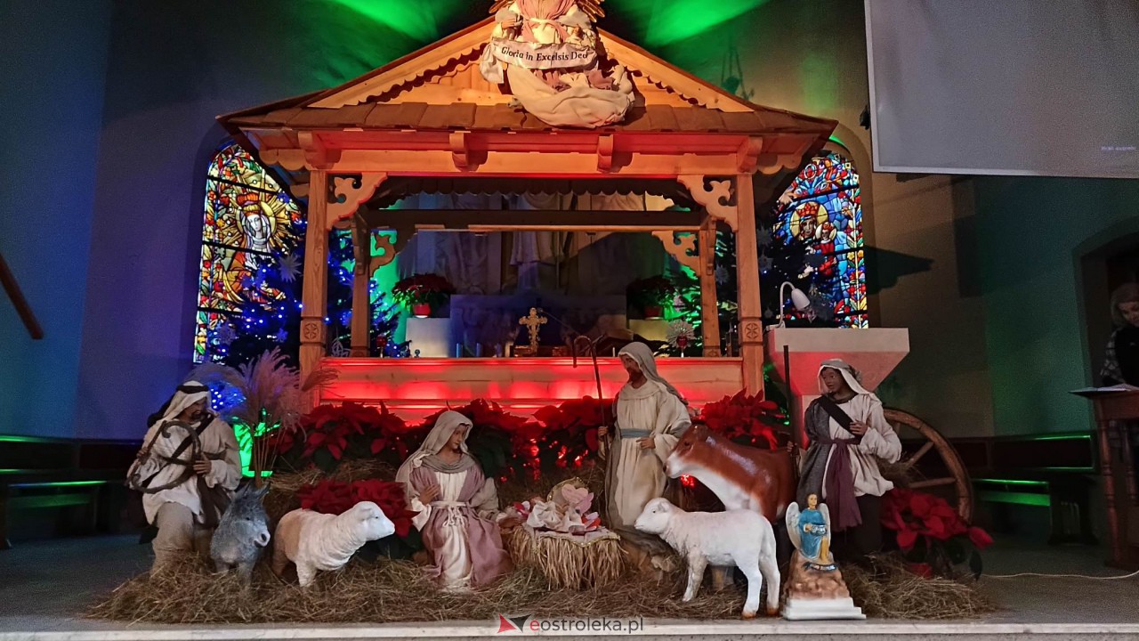 Bożonarodzeniowe szopki w ostrołęckich kościołach [25.12.2022] - zdjęcie #14 - eOstroleka.pl