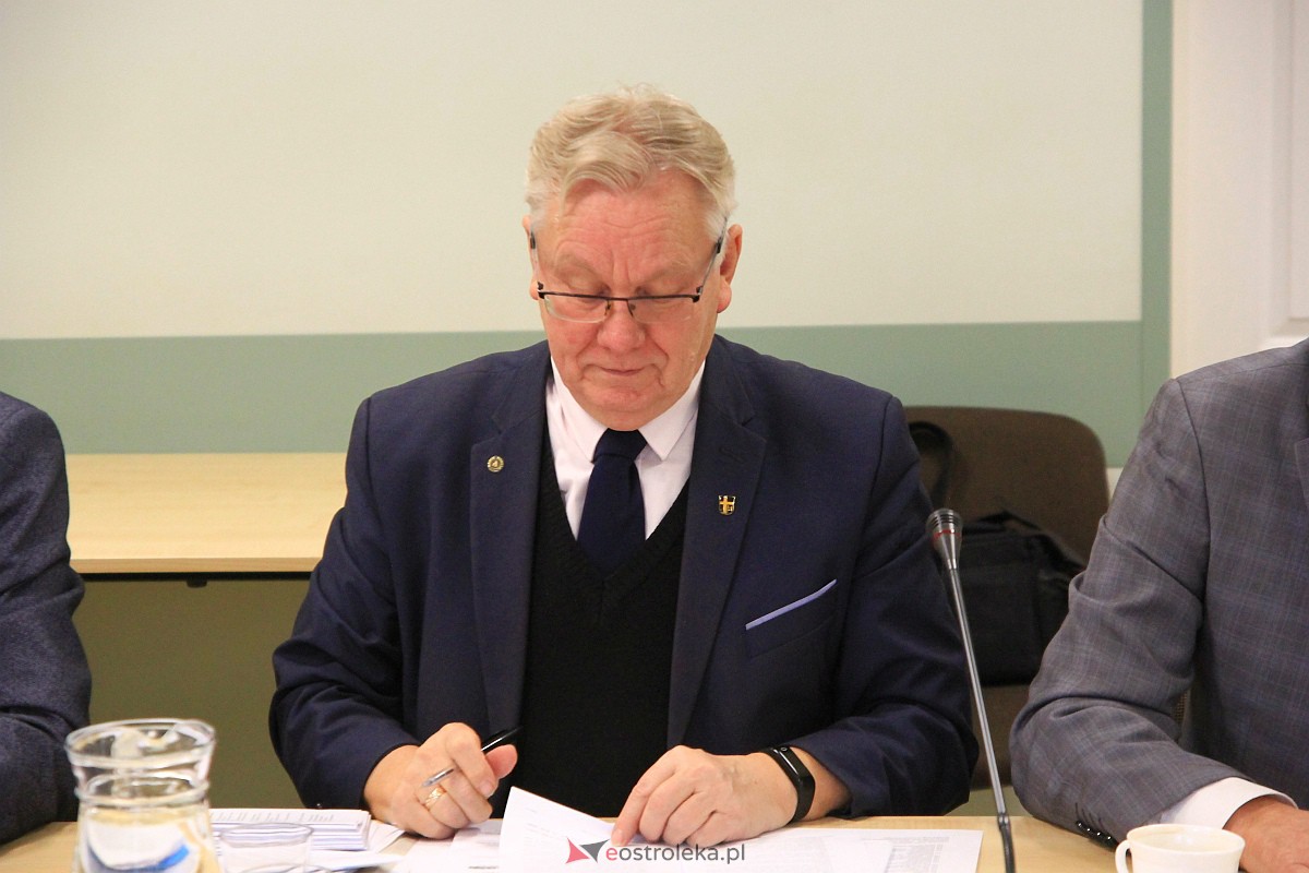 LXXIV sesji Rady Miasta Ostrołęki [29.12.2022] - zdjęcie #17 - eOstroleka.pl