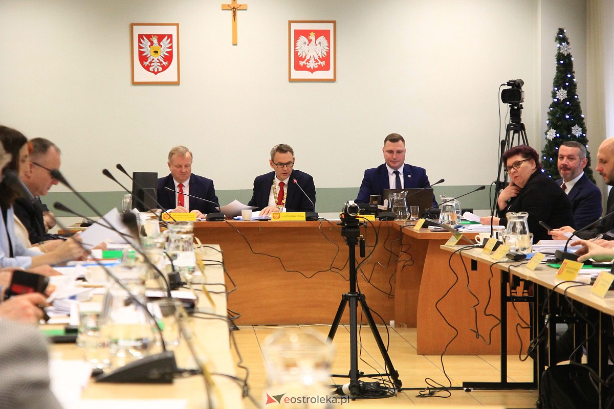 LXXIV sesji Rady Miasta Ostrołęki [29.12.2022] - zdjęcie #10 - eOstroleka.pl