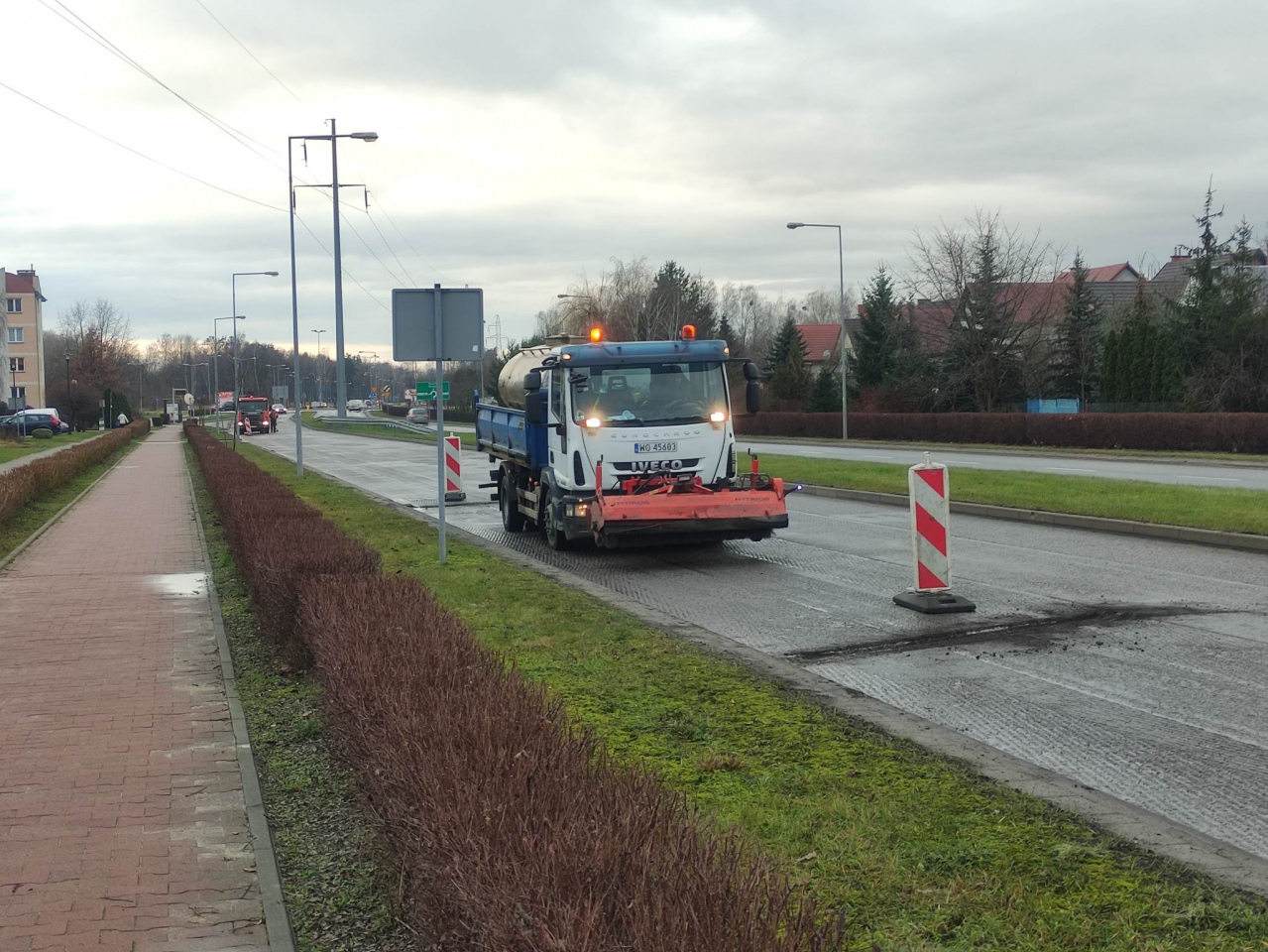 Remont nawierzchni Bohateró Warszawy - grudzień 2022 [29.12.2022] - zdjęcie #5 - eOstroleka.pl