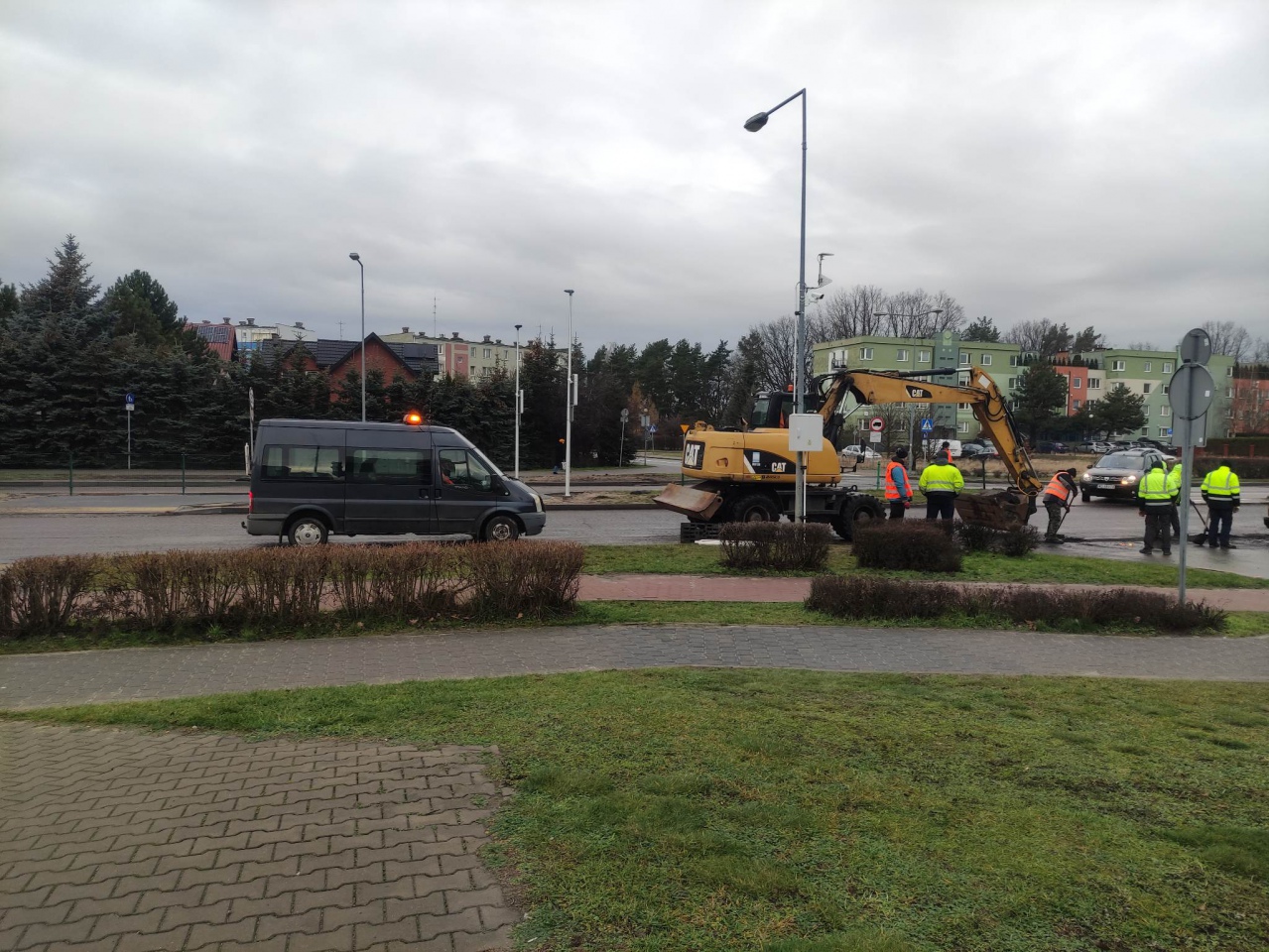 Remont nawierzchni Bohateró Warszawy - grudzień 2022 [29.12.2022] - zdjęcie #1 - eOstroleka.pl