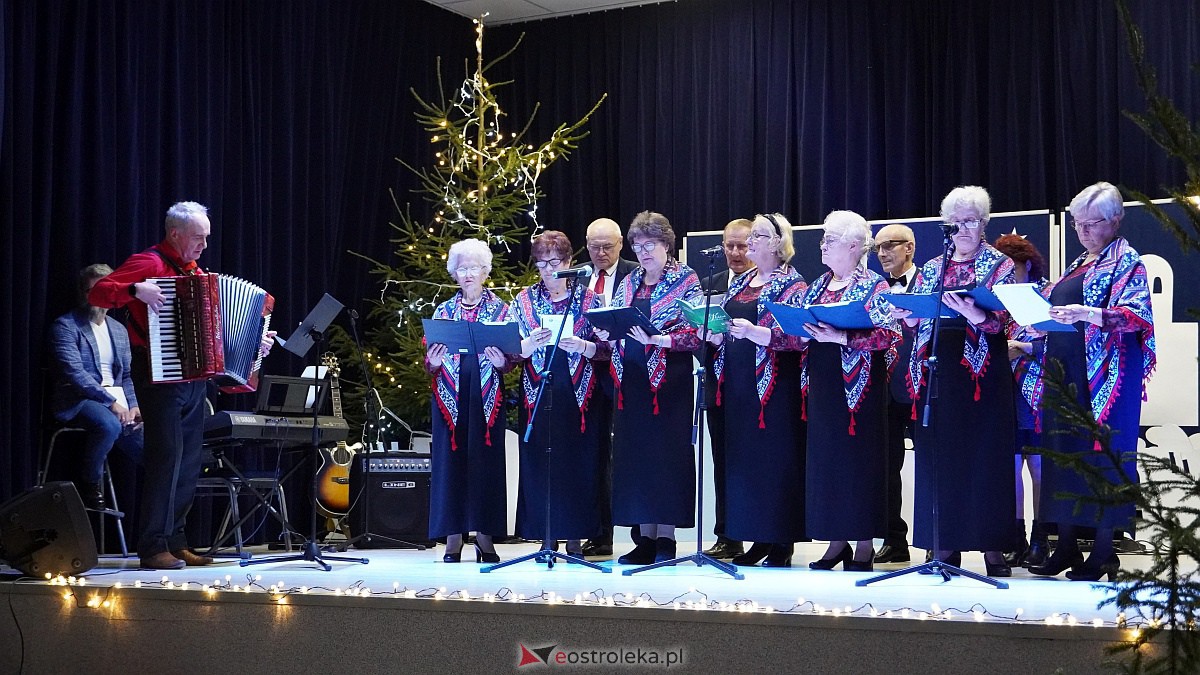 Wspólne kolędowanie w Goworowie [29.12.2022] - zdjęcie #14 - eOstroleka.pl