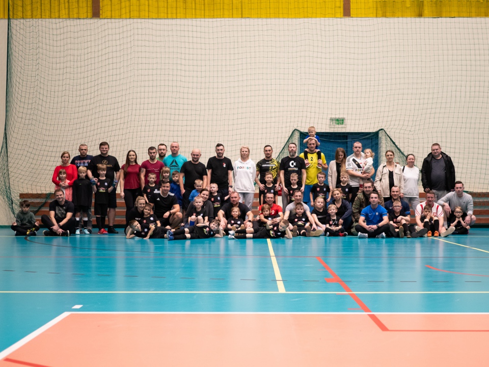 Rodzinne granie w Akademii Młodego Piłkarza - zdjęcie #66 - eOstroleka.pl