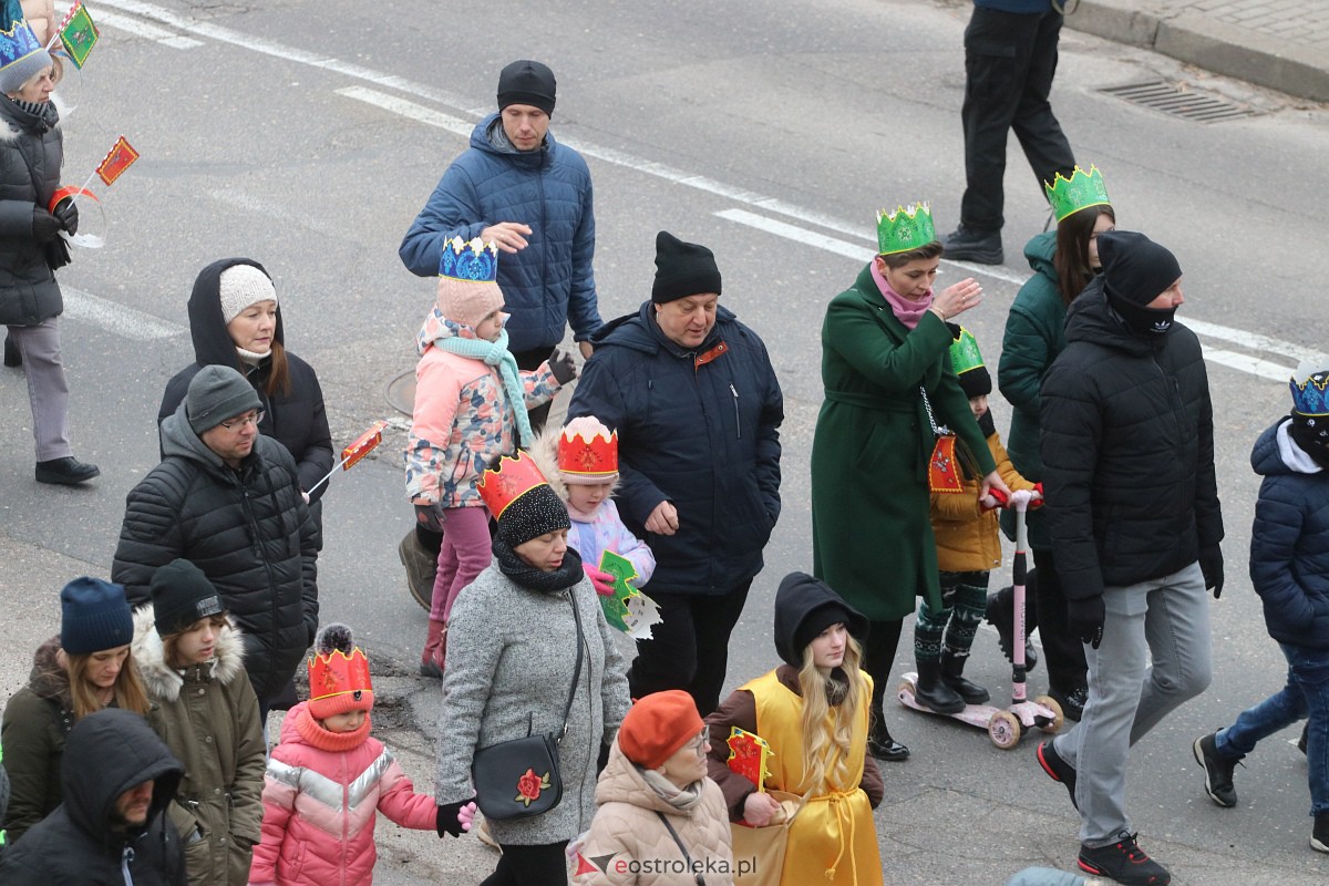 Orszak Trzech Króli 2023 w Ostrołęce [06.01.2023] - zdjęcie #158 - eOstroleka.pl