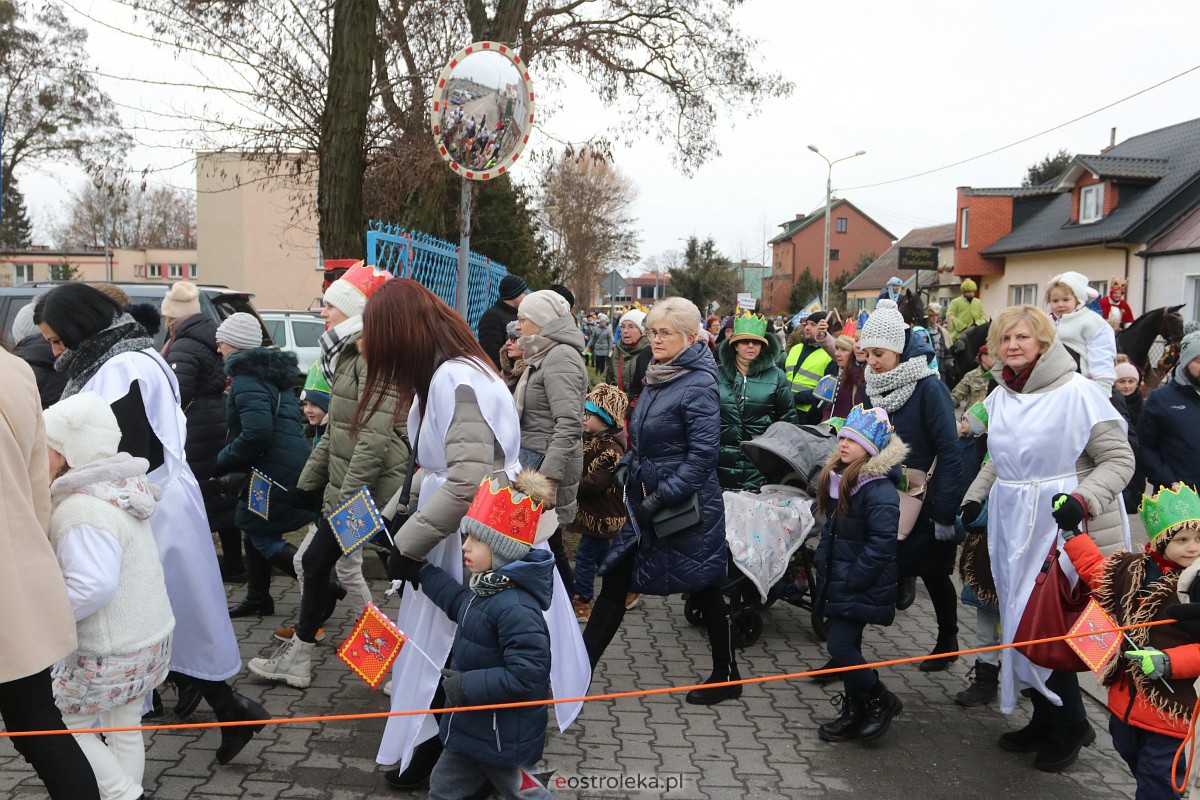 Orszak Trzech Króli 2023 w Ostrołęce [06.01.2023] - zdjęcie #127 - eOstroleka.pl