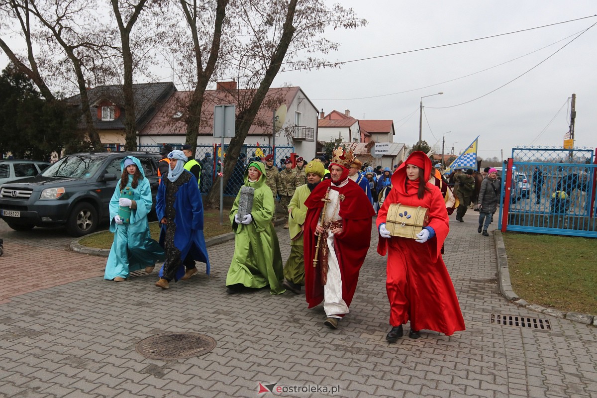 Orszak Trzech Króli 2023 w Ostrołęce [06.01.2023] - zdjęcie #109 - eOstroleka.pl