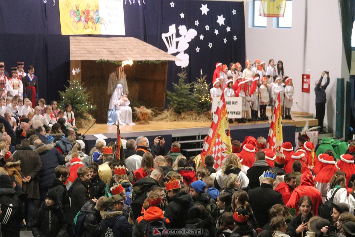 Orszak Trzech Króli 2023 w Ostrołęce [06.01.2023] - zdjęcie #32 - eOstroleka.pl