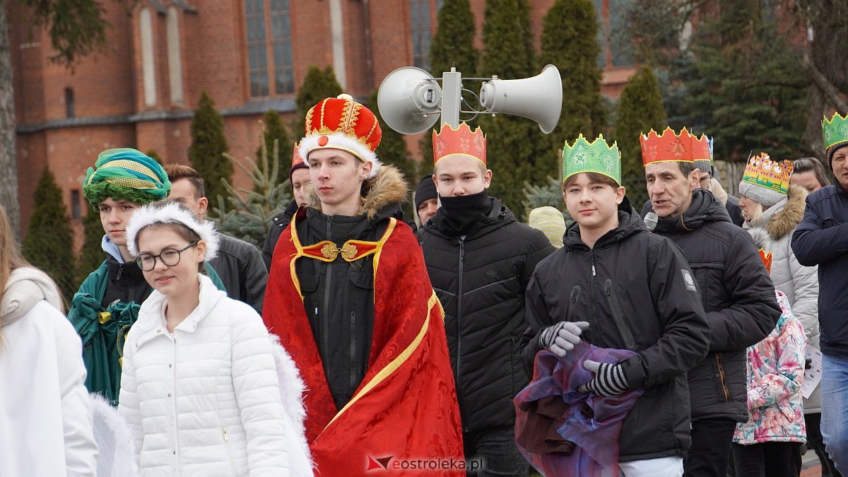 Orszak Trzech Króli 2023 w Baranowie [6.01.2023] - zdjęcie #47 - eOstroleka.pl