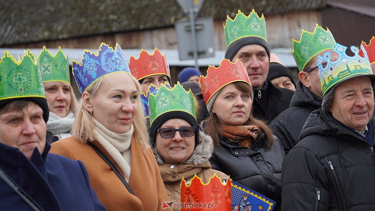 Orszak Trzech Króli 2023 w Baranowie [6.01.2023] - zdjęcie #24 - eOstroleka.pl