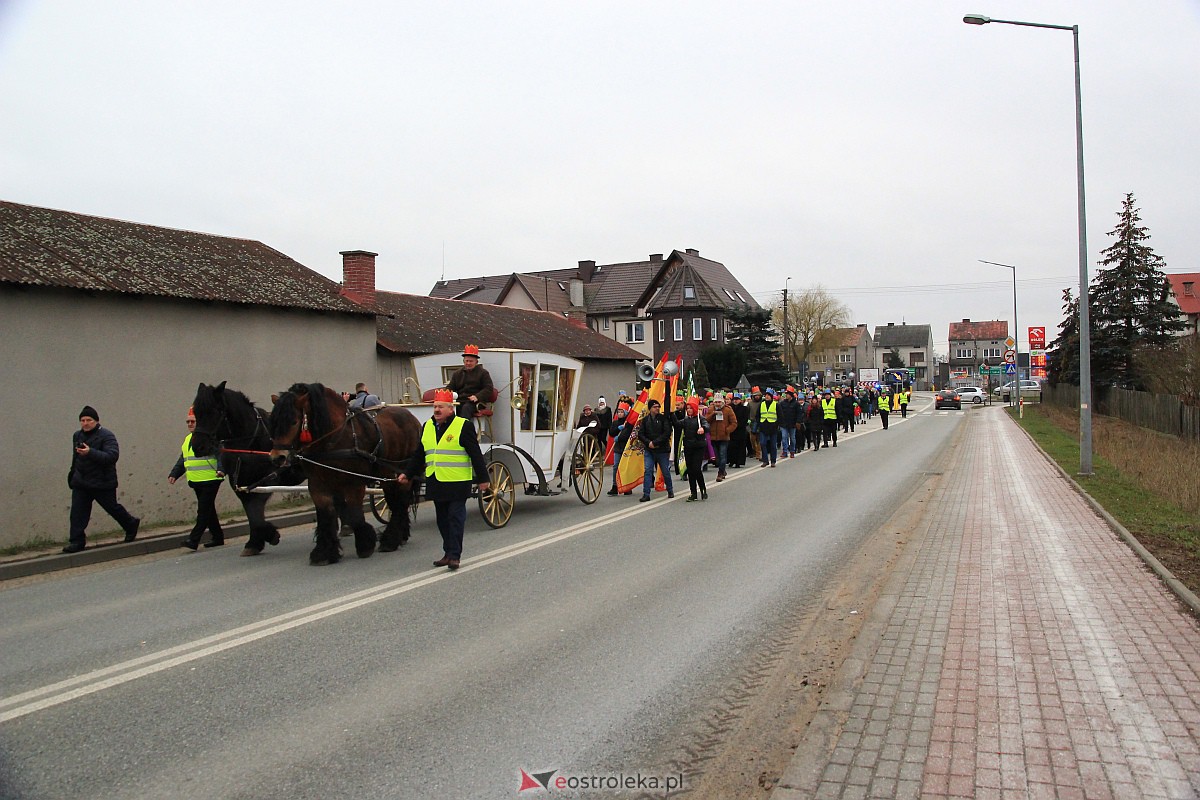 Orszak Trzech Króli w Myszyńcu [06.01.2023] - zdjęcie #86 - eOstroleka.pl