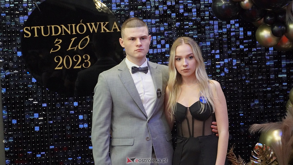 Studniówka 2023. III LO w Ostrołęce [07.01.2023] - zdjęcie #16 - eOstroleka.pl