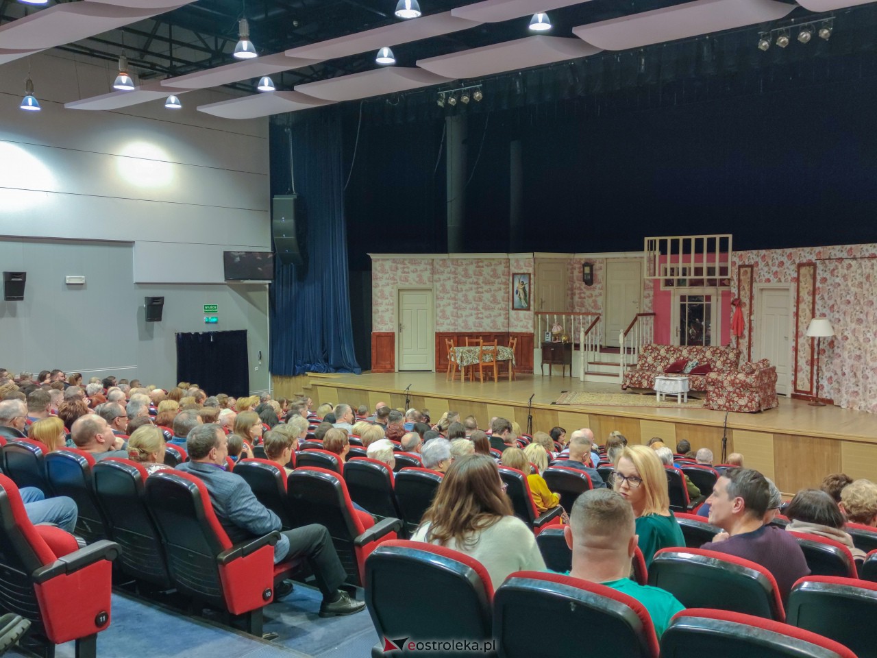 Kiedy kota nie ma... - spektakl Teatru Capitol [09.01.2023] - zdjęcie #14 - eOstroleka.pl