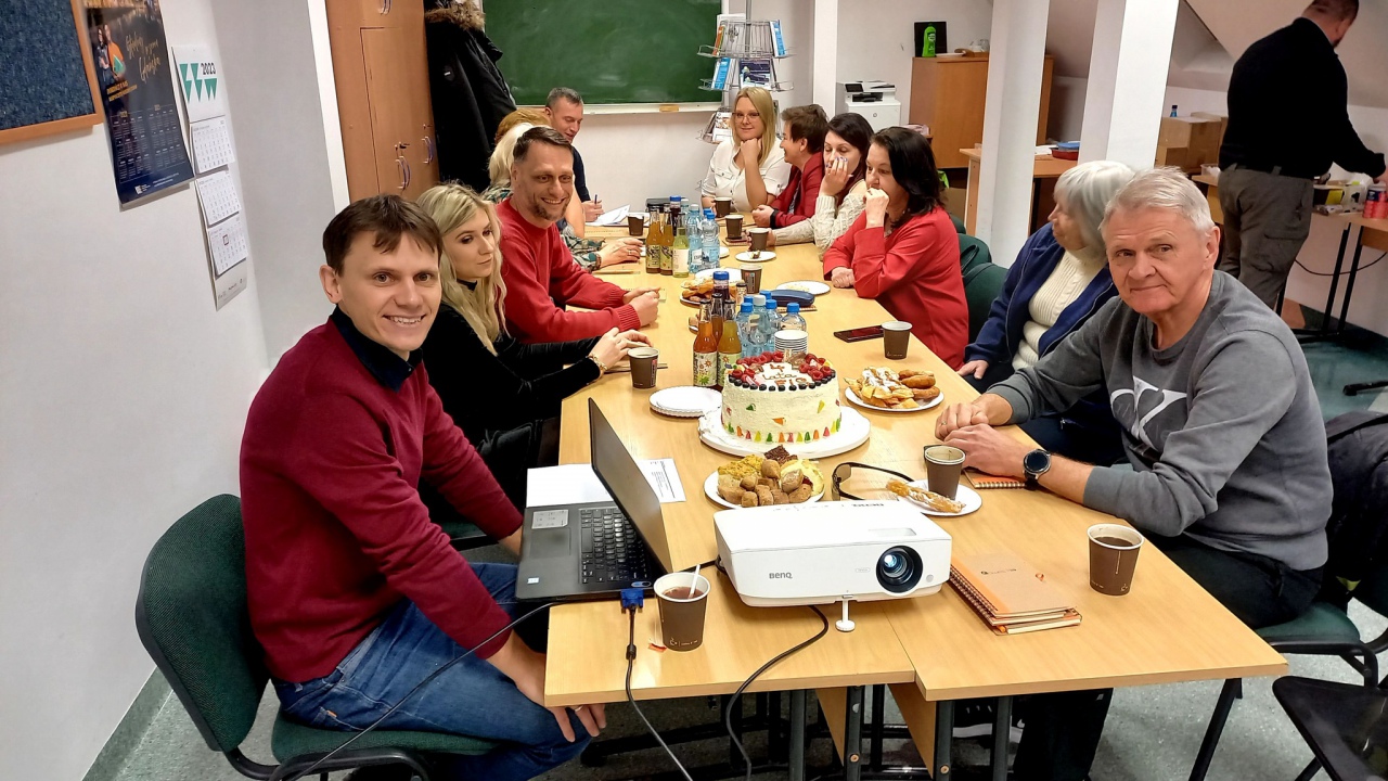 Podwieczorek Pozarządowy Forum Inicjatyw Społecznych Północno-Wschodniego Mazowsza [9.10.2023] - zdjęcie #1 - eOstroleka.pl