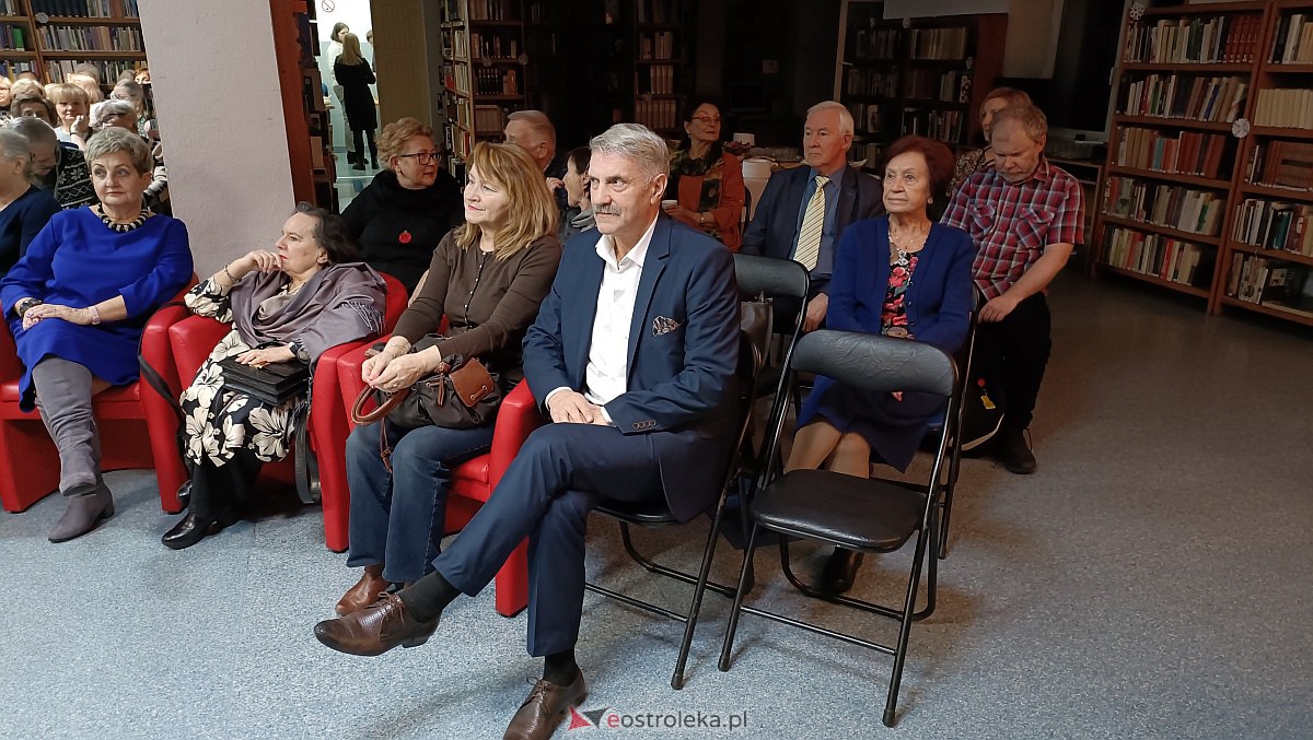 Minął rok 2022 - wieczór noworoczny w ostrołęckiej bibliotece [12.01.2023] - zdjęcie #19 - eOstroleka.pl