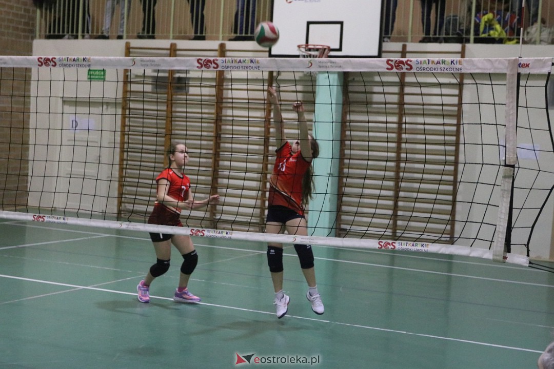 Turniej minisiatkówki w SP 5 [14.01.2023] - zdjęcie #58 - eOstroleka.pl