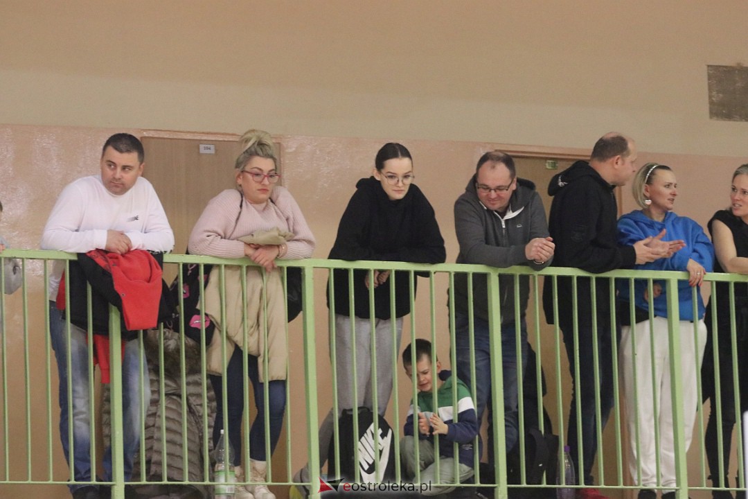 Turniej minisiatkówki w SP 5 [14.01.2023] - zdjęcie #20 - eOstroleka.pl
