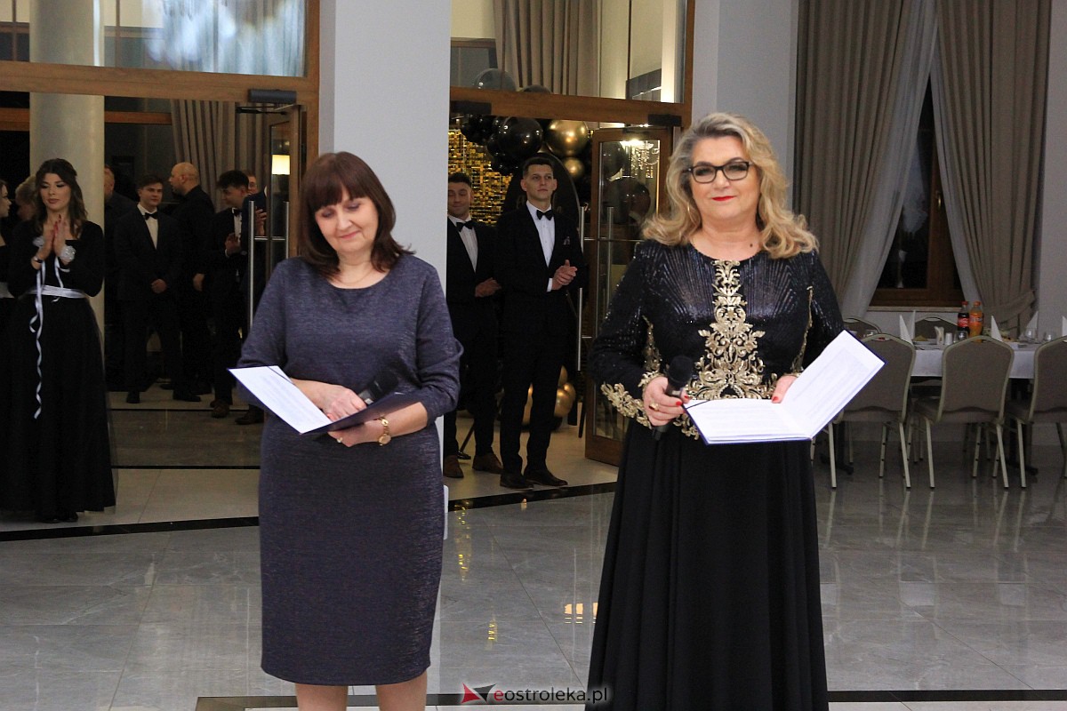 Studniówka w ZSZ Nr 3 [14.01.2023 - zdjęcie #219 - eOstroleka.pl