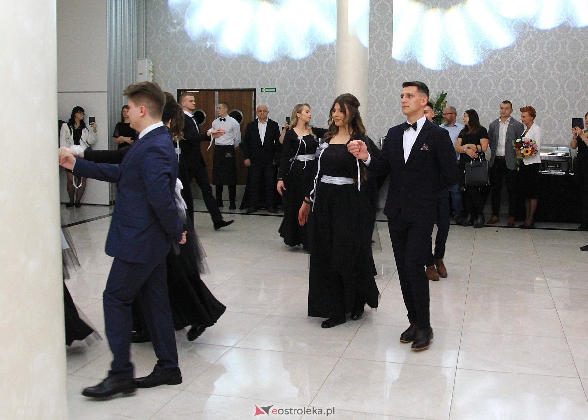 Studniówka w ZSZ Nr 3 [14.01.2023 - zdjęcie #202 - eOstroleka.pl