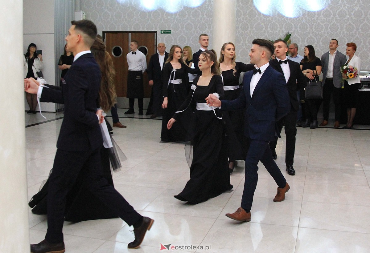 Studniówka w ZSZ Nr 3 [14.01.2023 - zdjęcie #200 - eOstroleka.pl