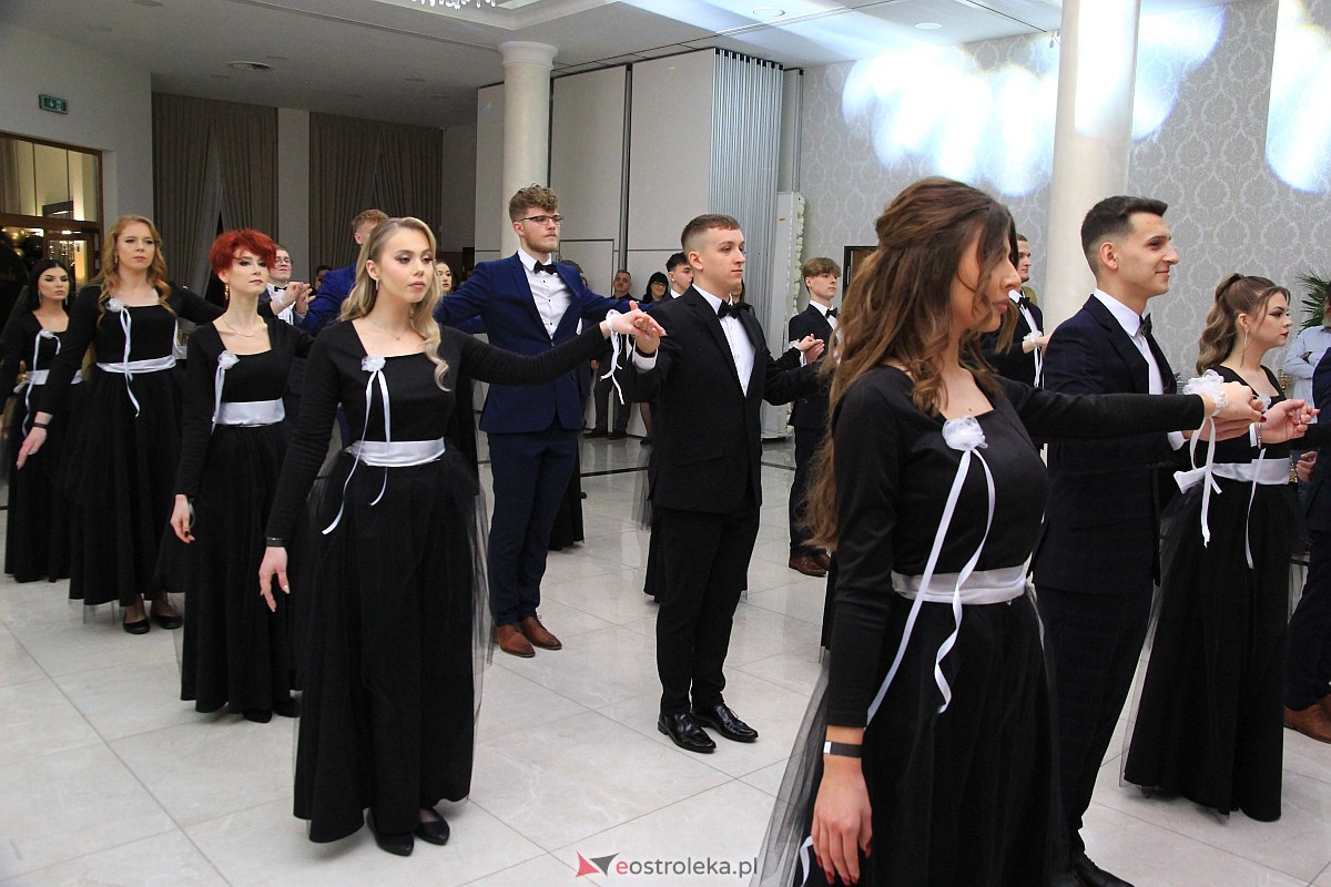 Studniówka w ZSZ Nr 3 [14.01.2023 - zdjęcie #187 - eOstroleka.pl