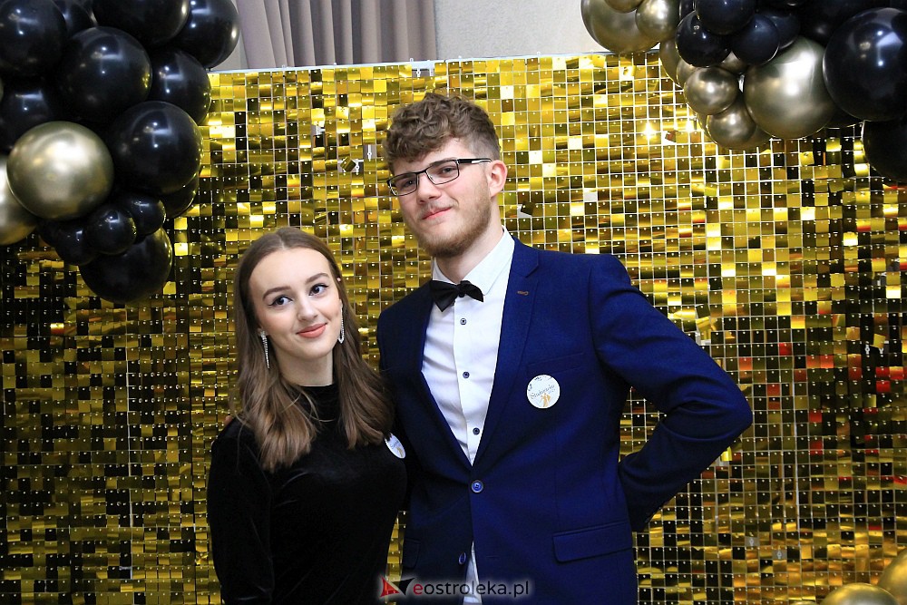 Studniówka w ZSZ Nr 3 [14.01.2023 - zdjęcie #171 - eOstroleka.pl