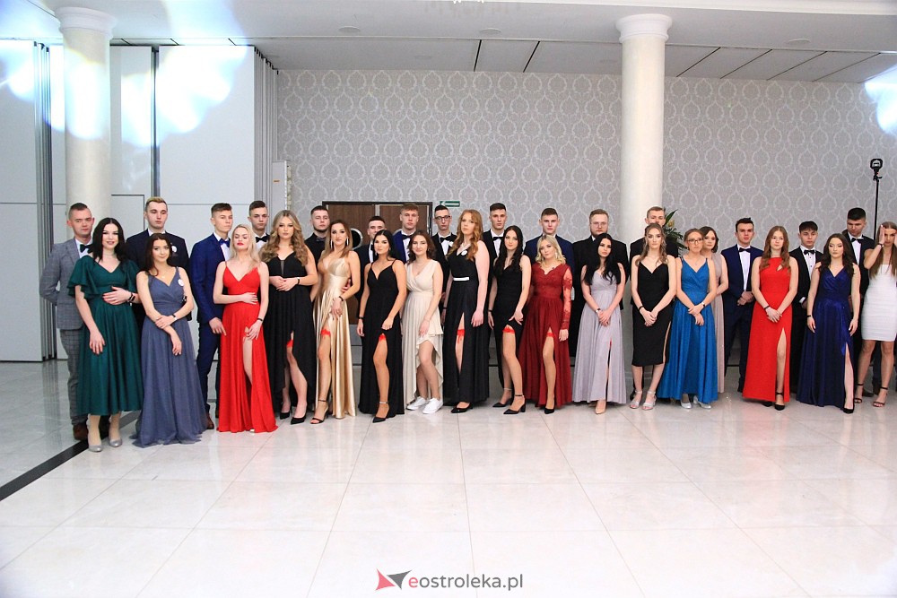 Studniówka w ZSZ Nr 3 [14.01.2023 - zdjęcie #162 - eOstroleka.pl