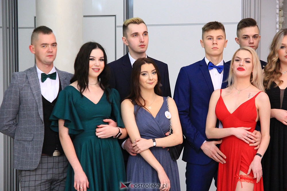 Studniówka w ZSZ Nr 3 [14.01.2023 - zdjęcie #147 - eOstroleka.pl