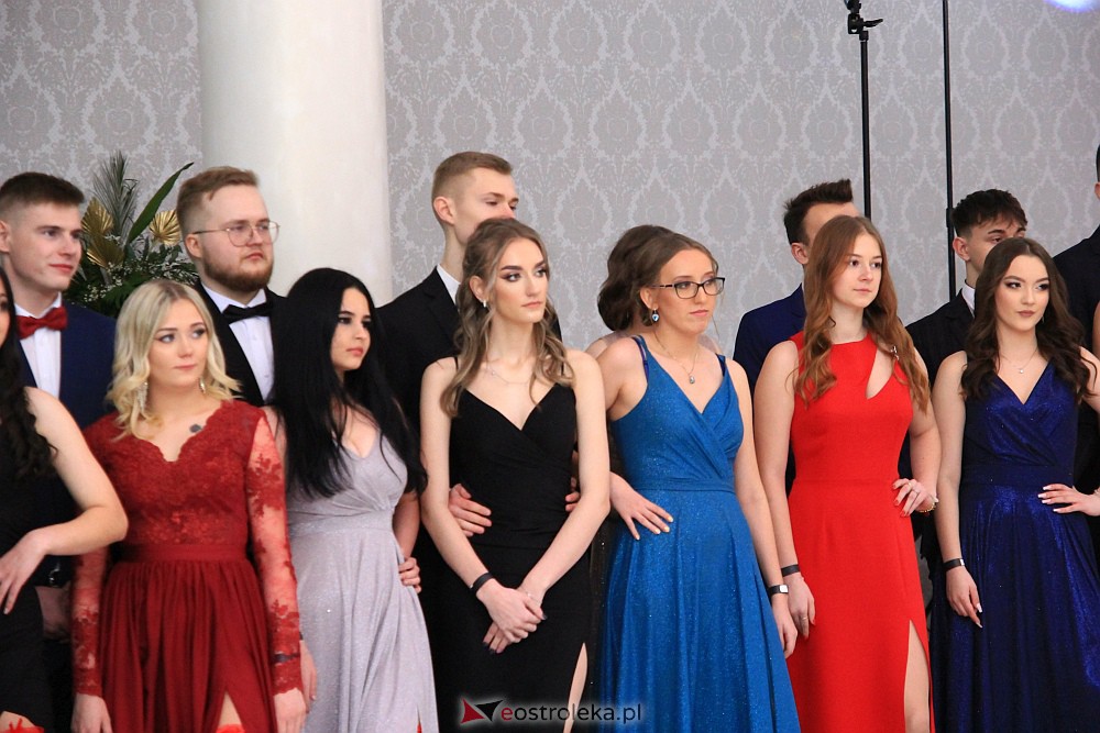 Studniówka w ZSZ Nr 3 [14.01.2023 - zdjęcie #140 - eOstroleka.pl