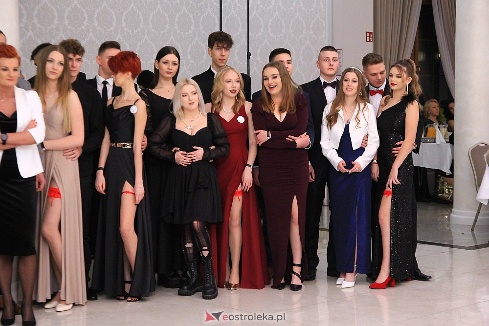 Studniówka w ZSZ Nr 3 [14.01.2023 - zdjęcie #105 - eOstroleka.pl