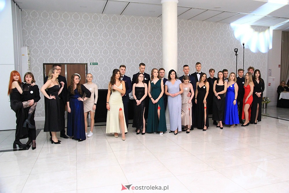 Studniówka w ZSZ Nr 3 [14.01.2023 - zdjęcie #88 - eOstroleka.pl