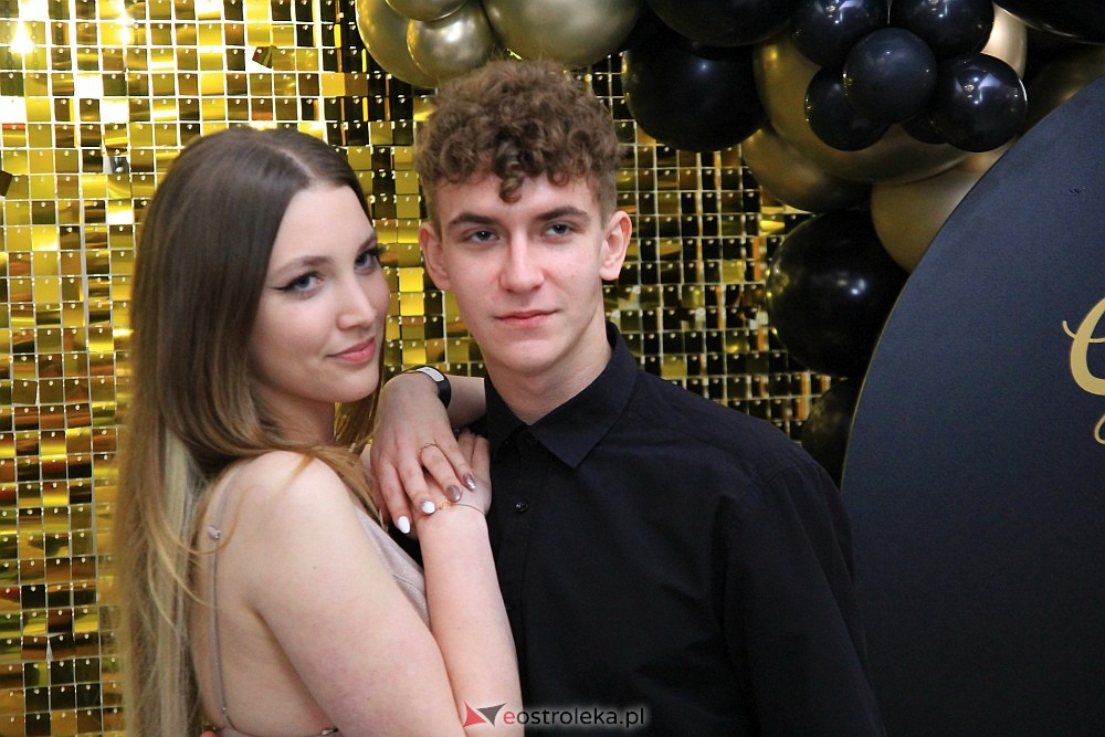 Studniówka w ZSZ Nr 3 [14.01.2023 - zdjęcie #85 - eOstroleka.pl