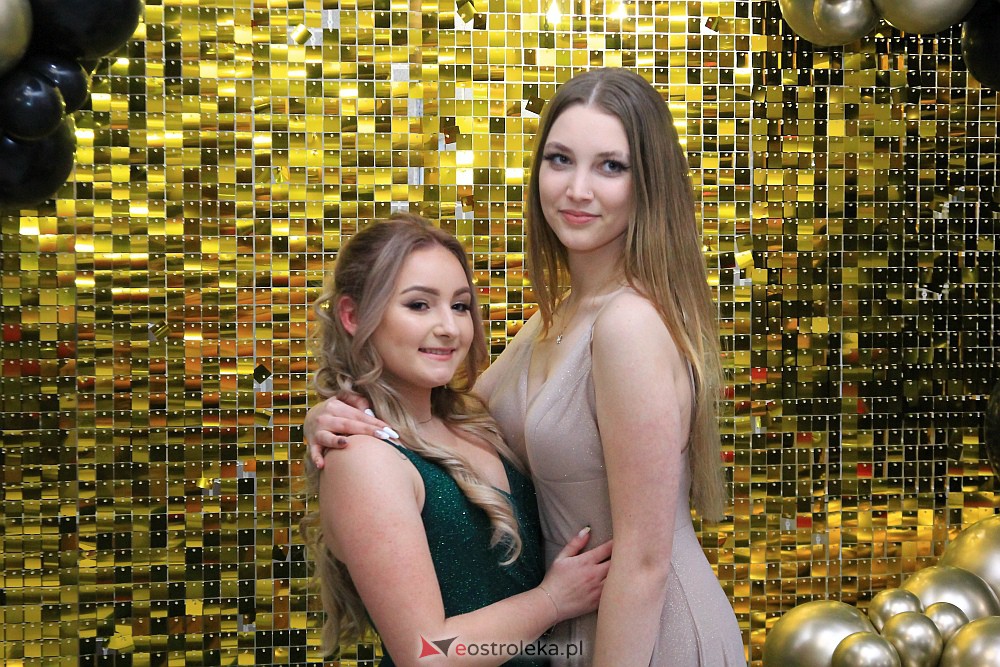 Studniówka w ZSZ Nr 3 [14.01.2023 - zdjęcie #84 - eOstroleka.pl