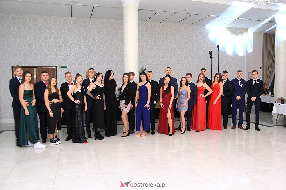 Studniówka w ZSZ Nr 3 [14.01.2023 - zdjęcie #72 - eOstroleka.pl