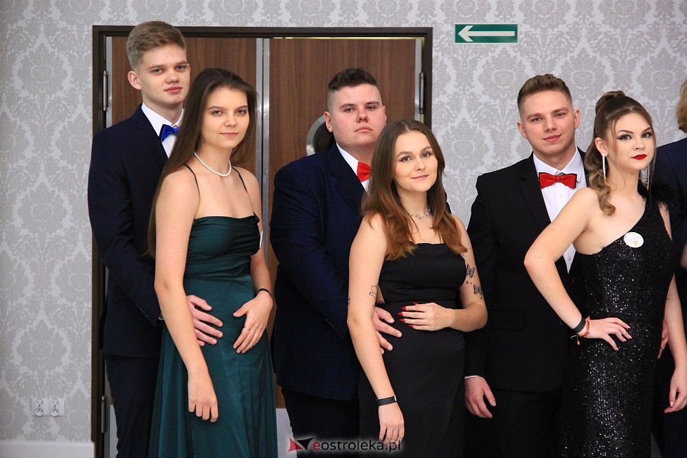 Studniówka w ZSZ Nr 3 [14.01.2023 - zdjęcie #67 - eOstroleka.pl