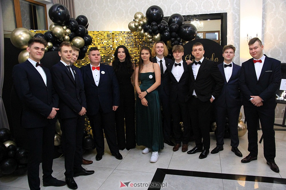 Studniówka w ZSZ Nr 3 [14.01.2023 - zdjęcie #60 - eOstroleka.pl